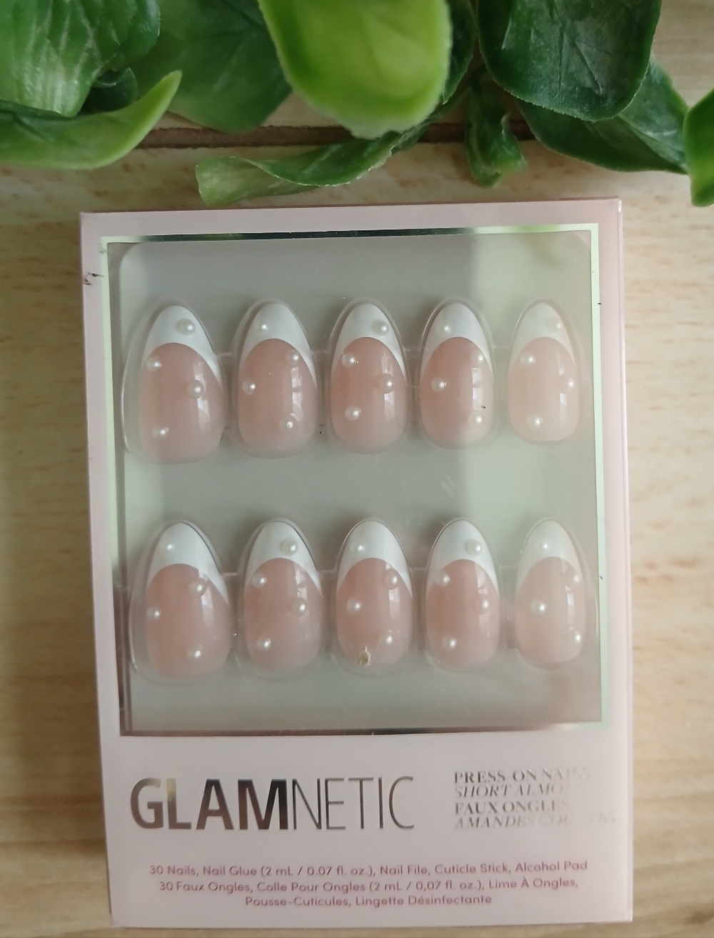 Glamnetic French Pearl Press On Nails In Short Almond French Tip - Picture 3 of 5